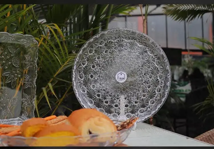 Round star-shaped acrylic tray