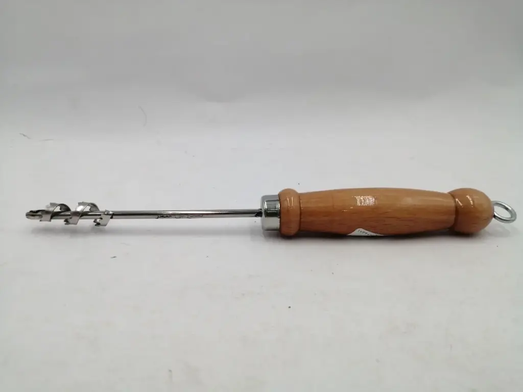 Stainless steel spiral saw with wooden handle
